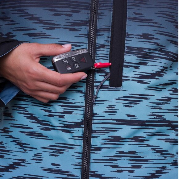 686 Dream Insulated Jacket Ski Snowboard Winter Waterproof Breathable Hooded - Picture 5 of 16